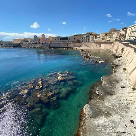 Il Rifugio In Borgata Moderna Vicino Ortigia E Al Mare Сиракузы